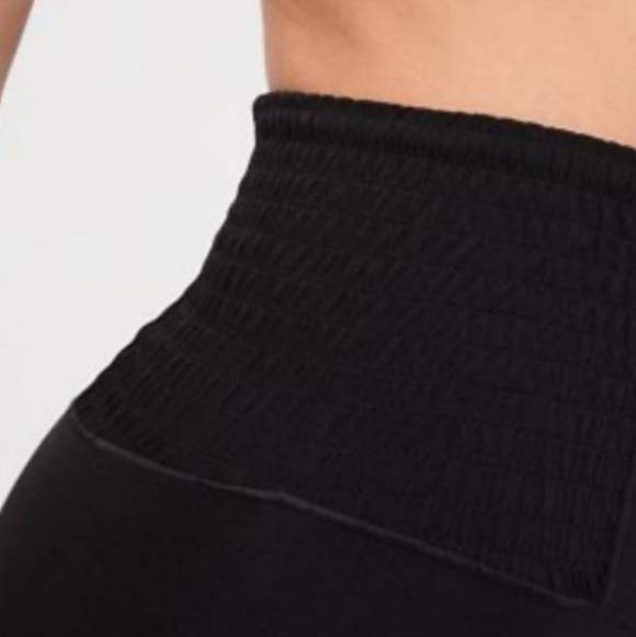 OFFLINE By Aerie🖤 Super Flare High-rise Leggings SIZE S - Picture 5 of 8